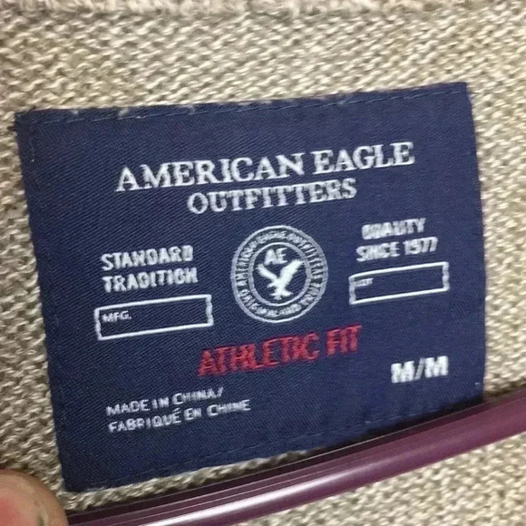 American Eagle Size Medium Pullover - Picture 5 of 7